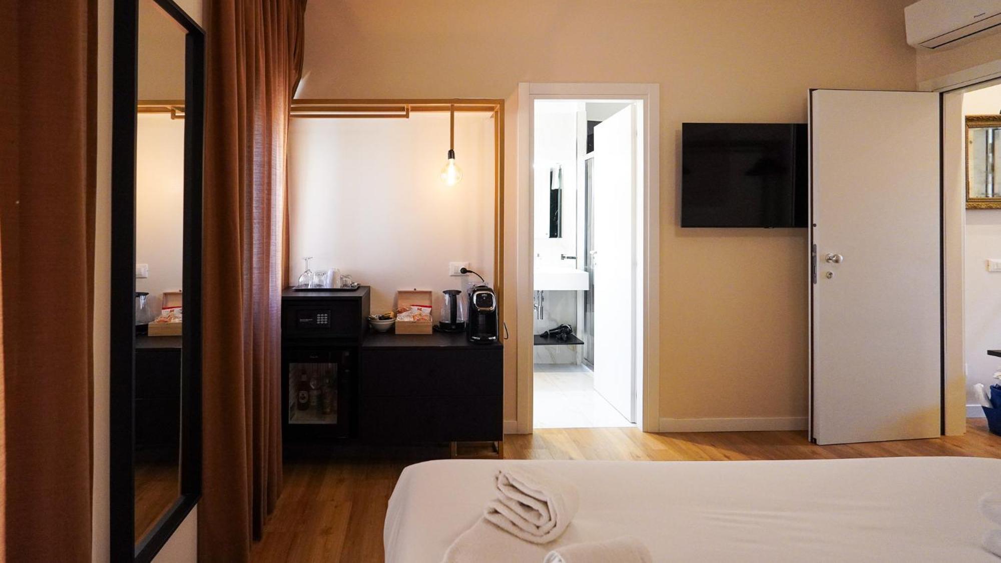 Suites 51 Рим Екстериор снимка
