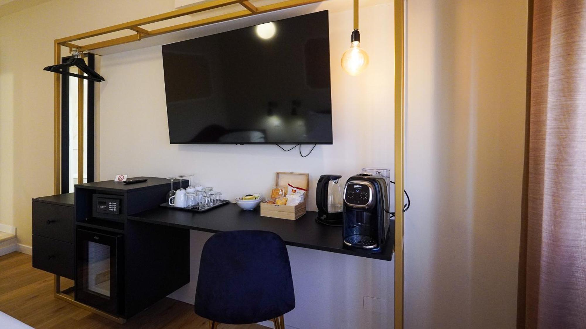 Suites 51 Рим Екстериор снимка