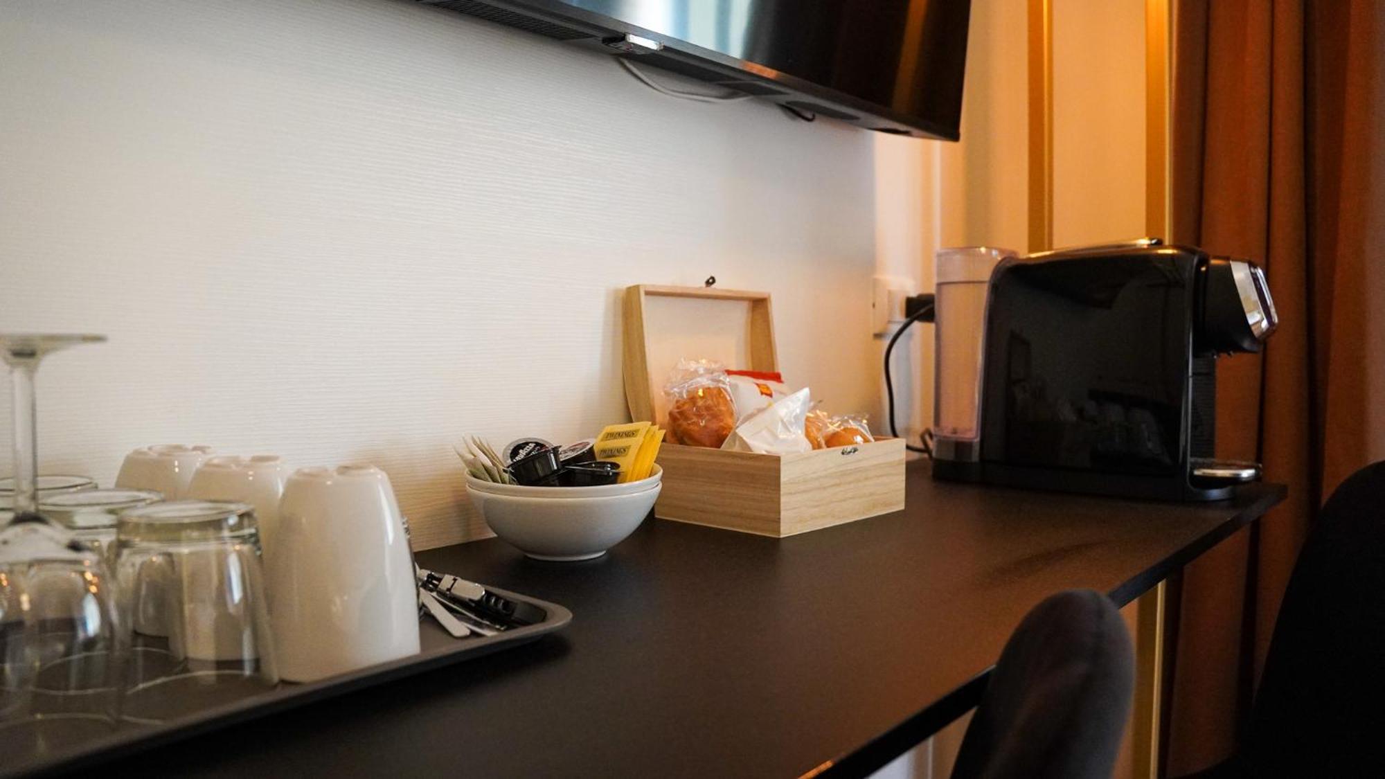 Suites 51 Рим Екстериор снимка