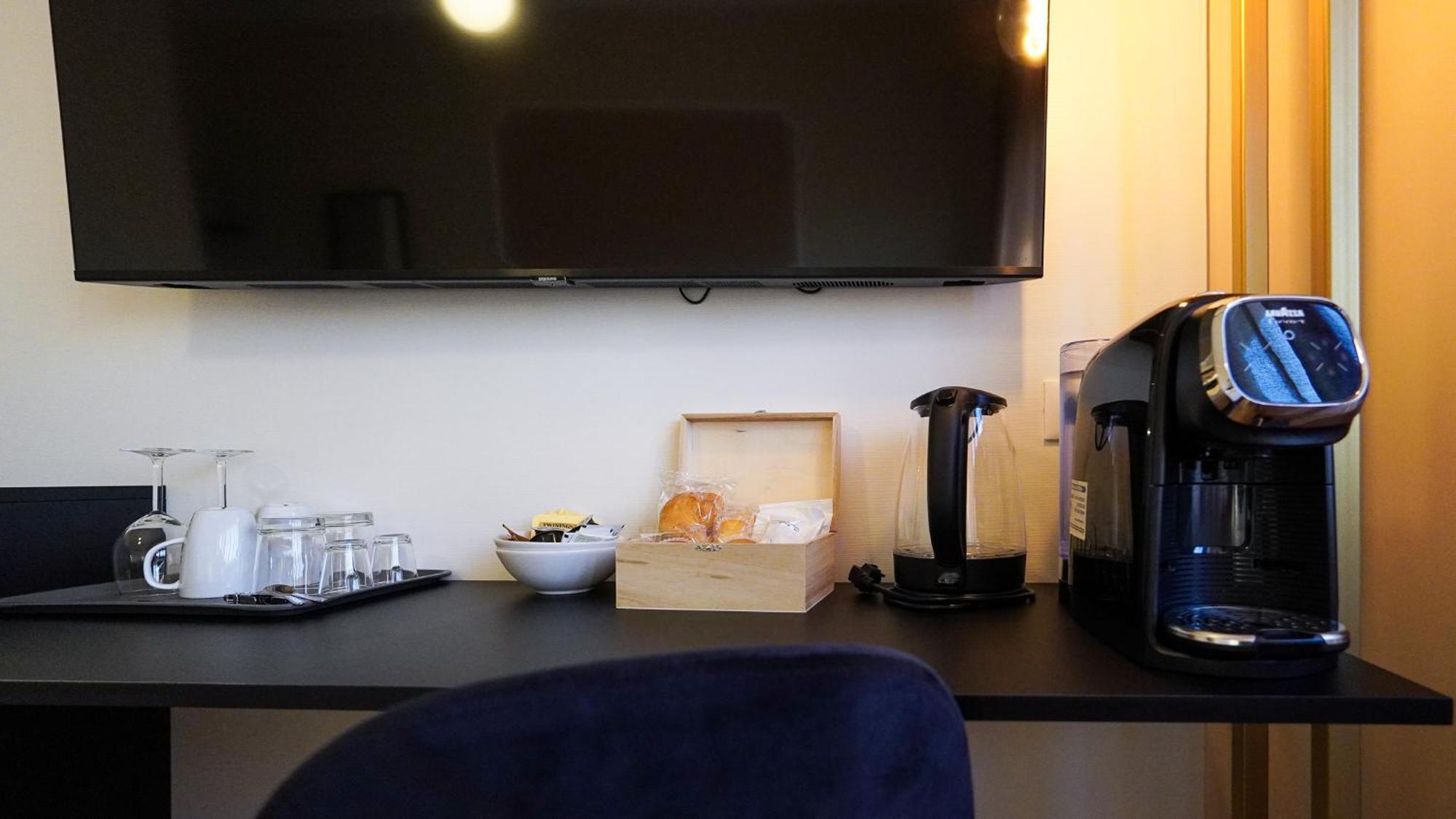 Suites 51 Рим Екстериор снимка